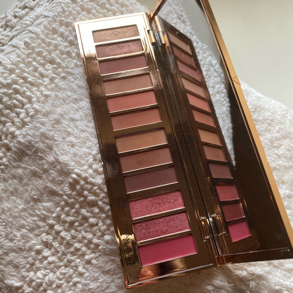 Authentic Charlotte Tilbury Eye Palette